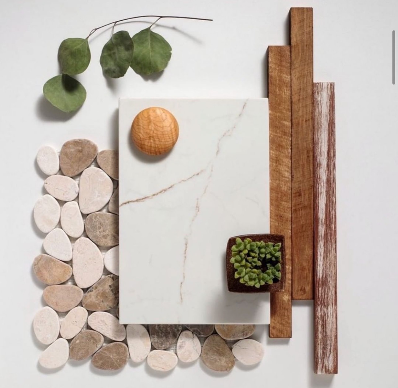 Flat lay close up with tile and quartz