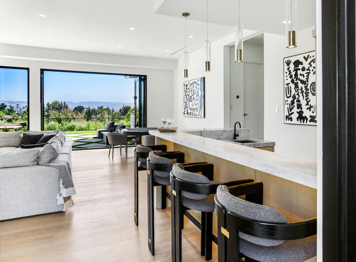 Marble - Super White - Kitchen Countertop