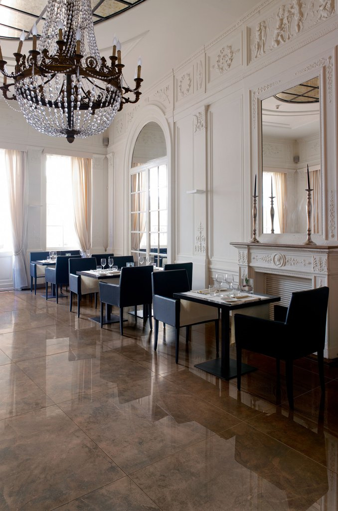 Bronzo Amani porcelain tiles featured in high end restaurant