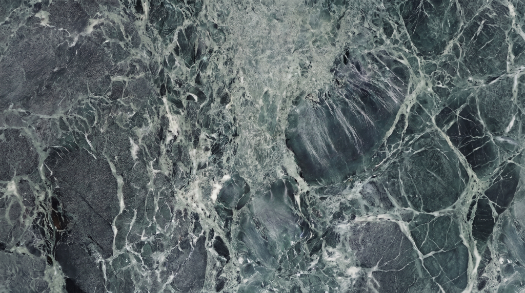 Verde Alpi closeup