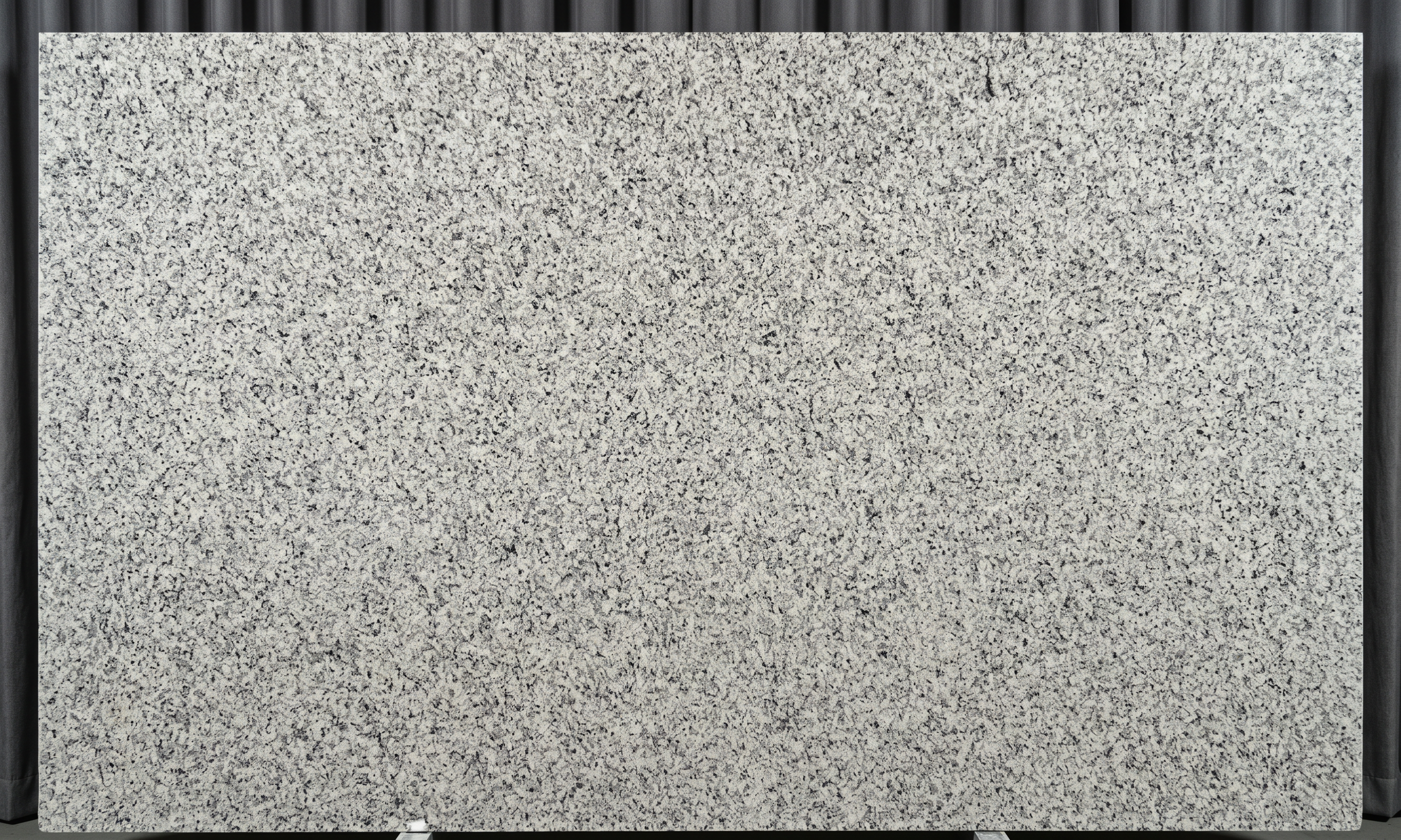 Luna Pearl slab