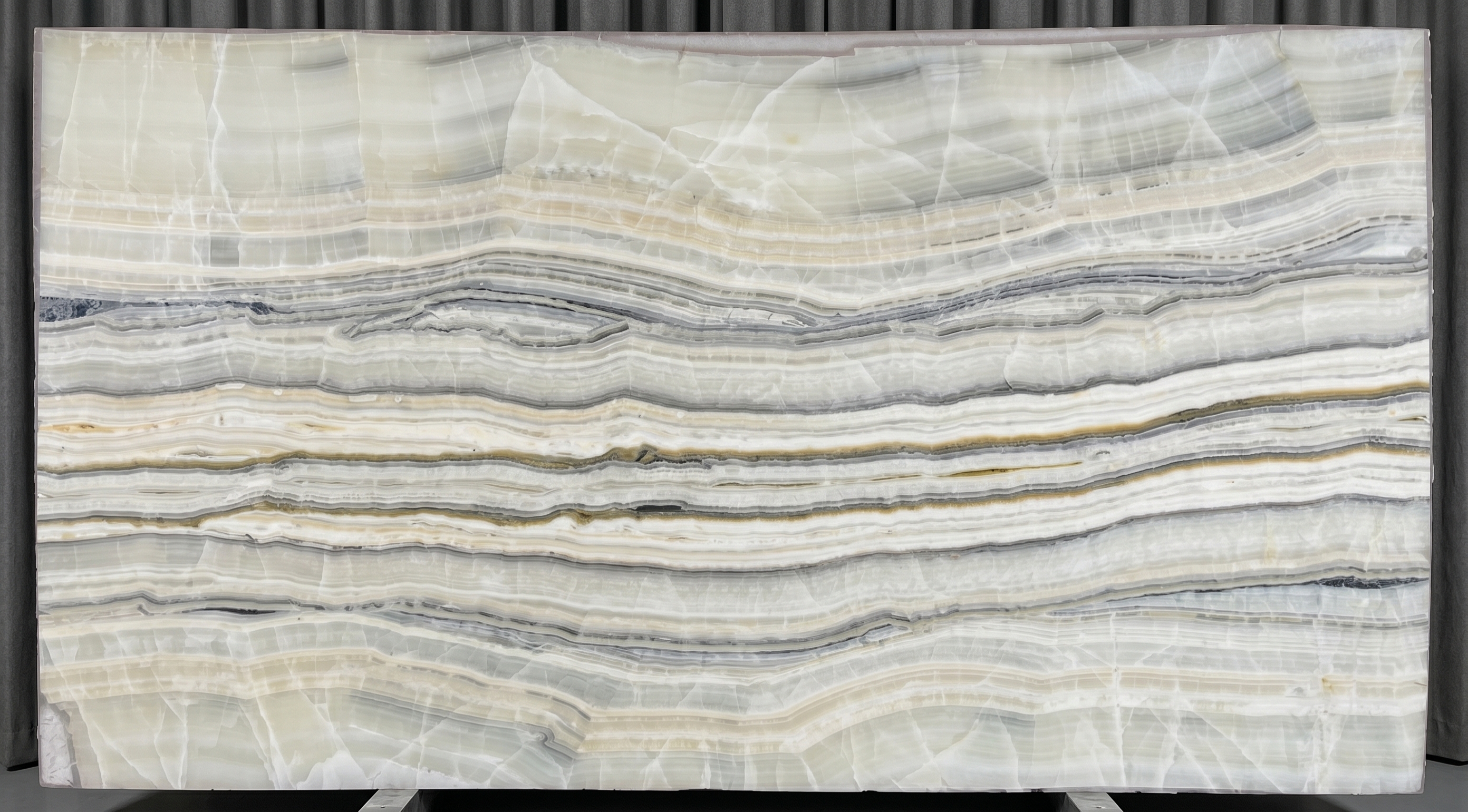 Onyx Velluto slab