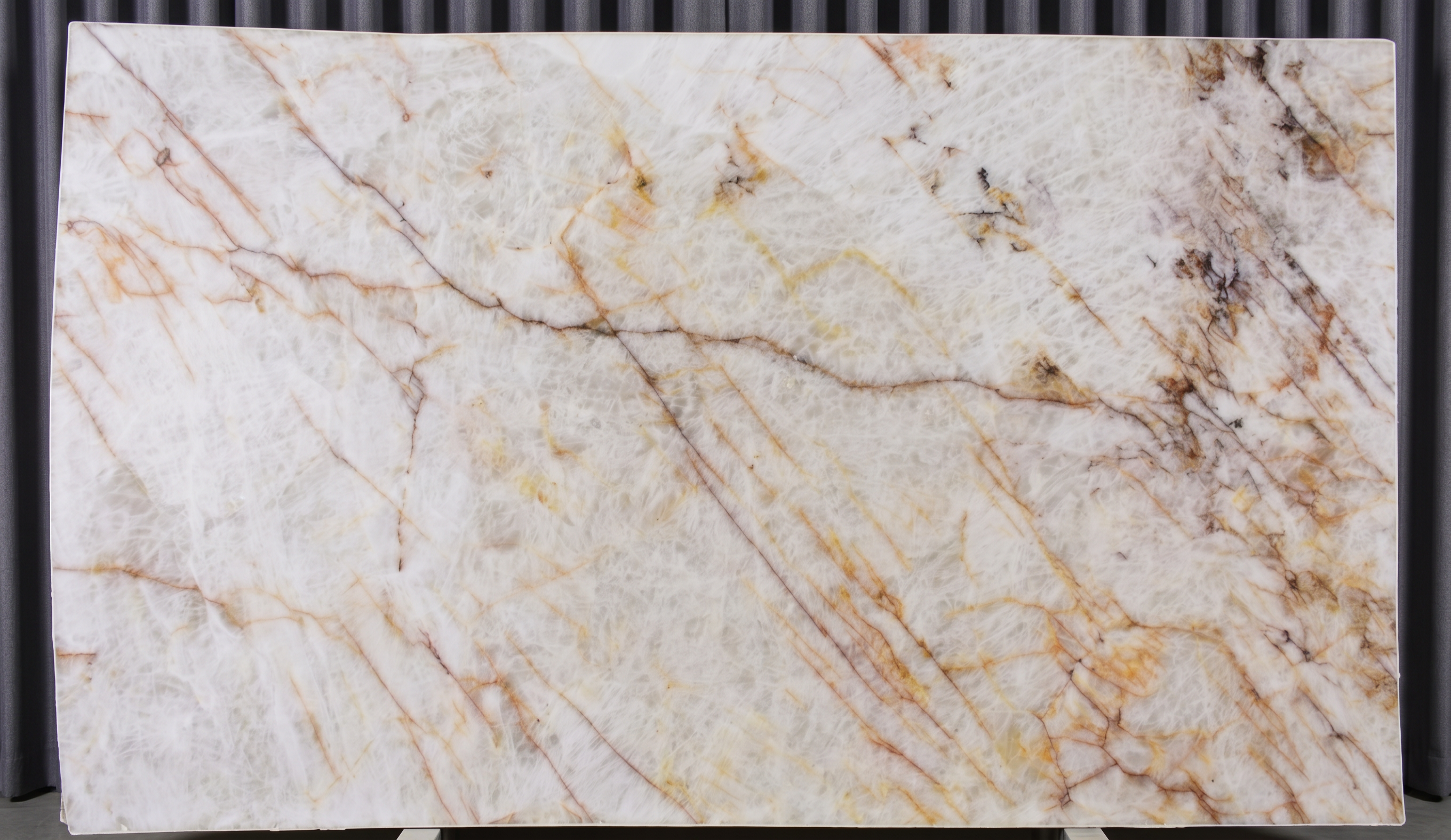 Cristallo Fire slab
