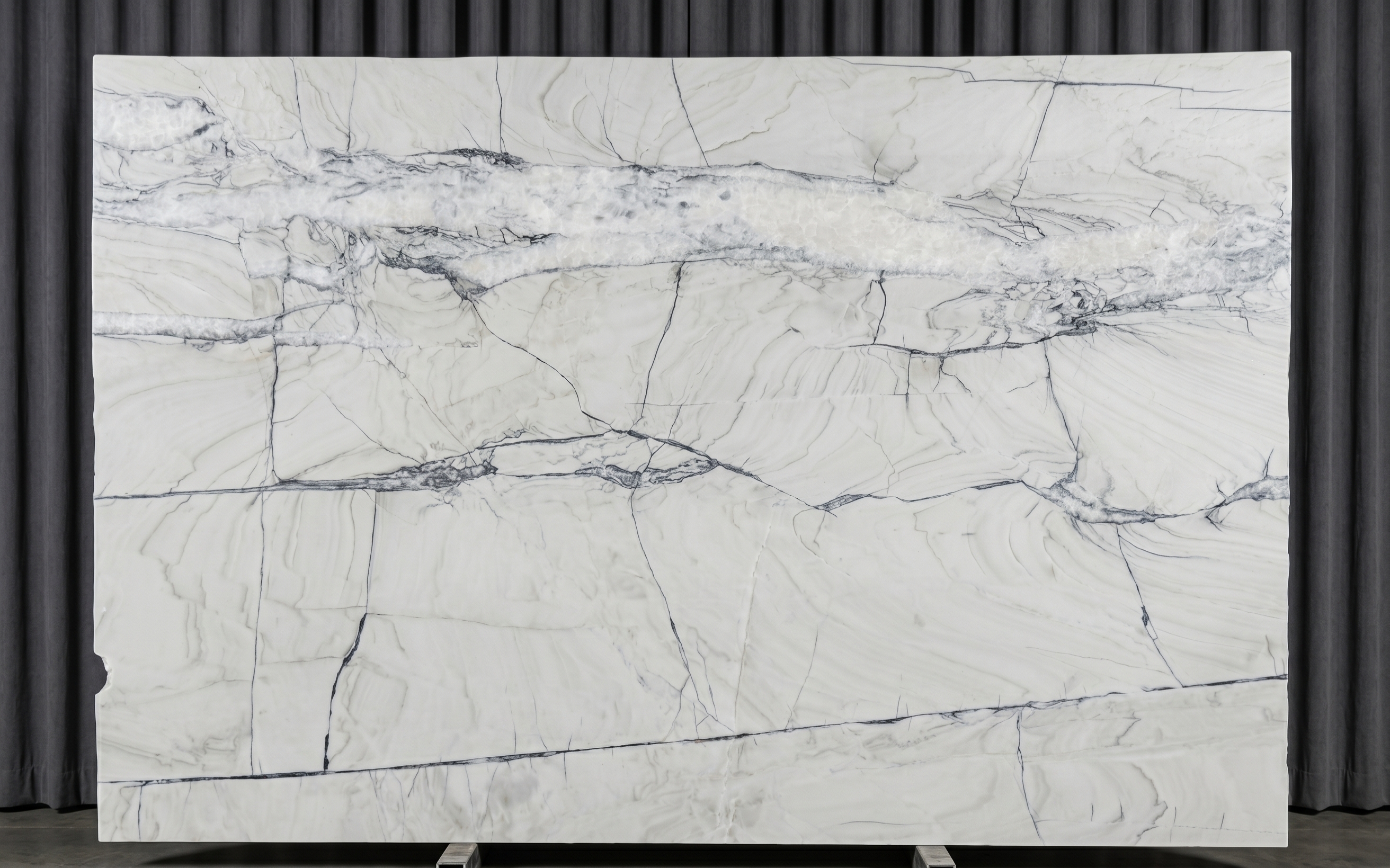 Fantasy Lux slab
